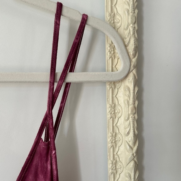 AMERICAN EAGLE OUTFITTERS | Soft & Sexy Tank Tie-Dye Spaghetti Strap Top - Picture 5 of 12